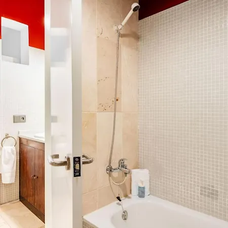 Apartment Komodo Sierpes: Bright & Classy Seville