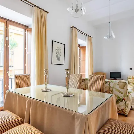 Komodo Sierpes: Bright & Classy Apartamento *