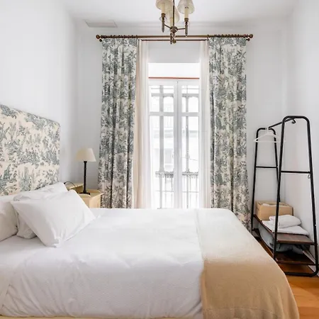 Komodo Sierpes: Bright & Classy Apartamento *