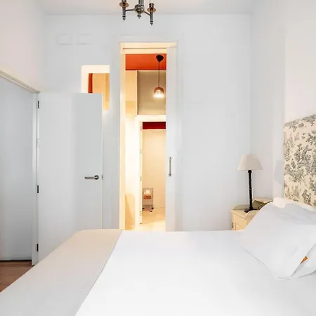 Komodo Sierpes: Bright & Classy * Sevilla