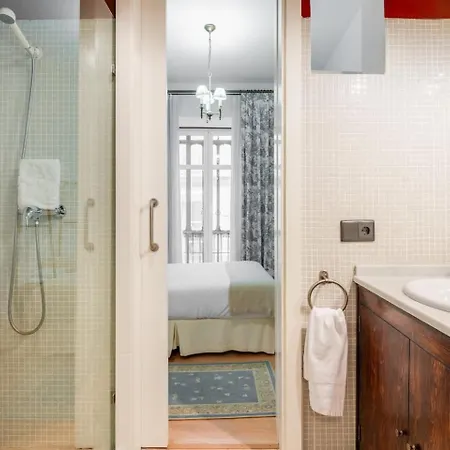 Komodo Sierpes: Bright & Classy Apartamento