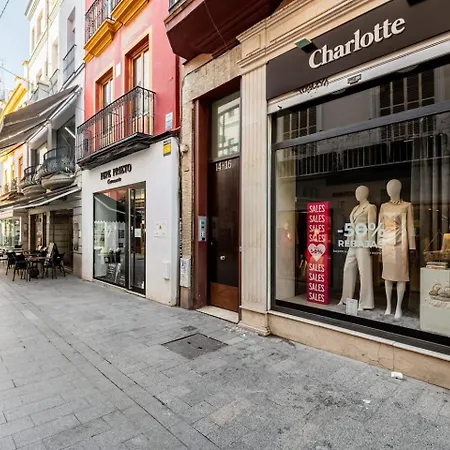 Apartamento Komodo Sierpes: Bright & Classy